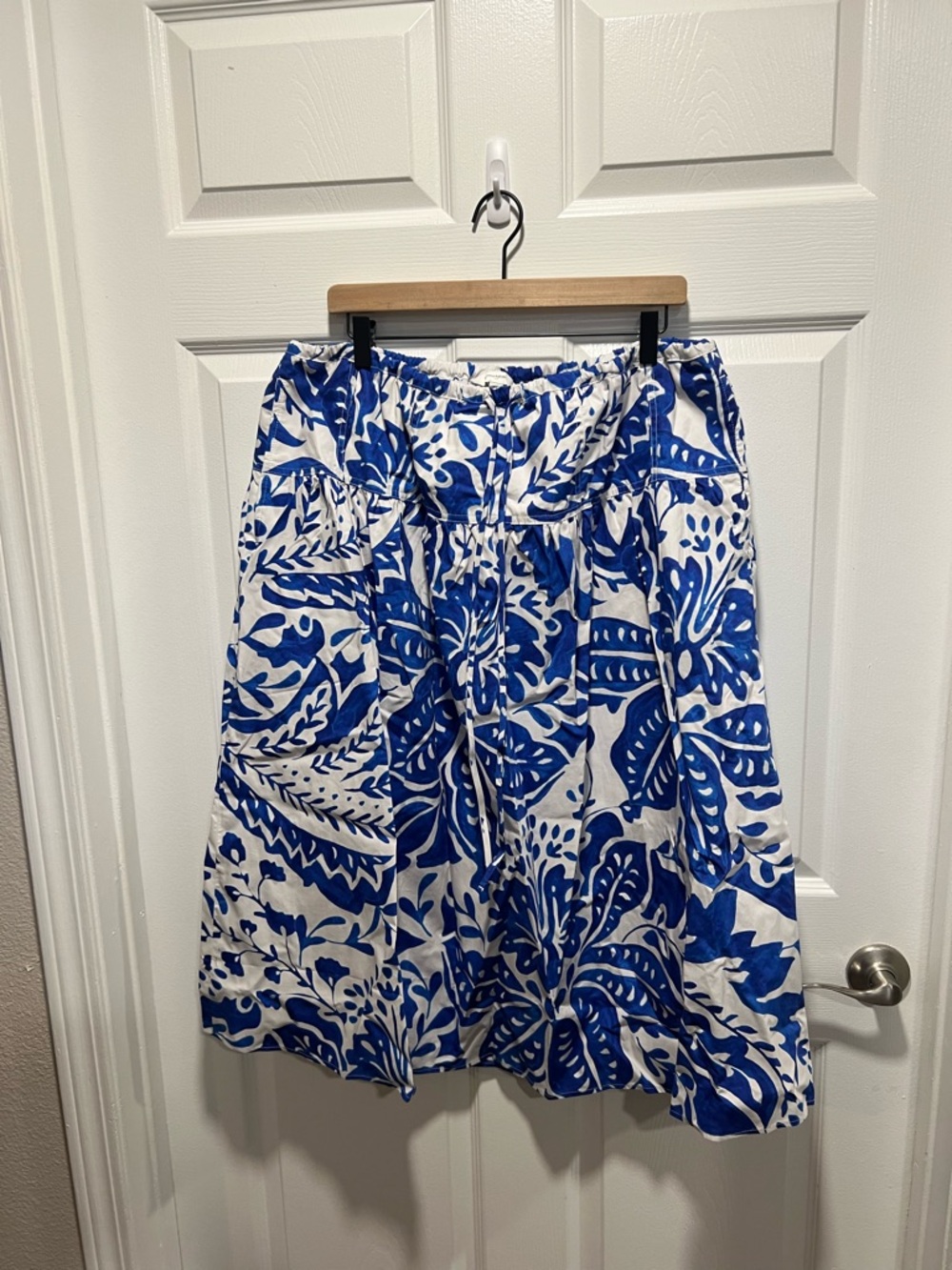 Banana Republic Drop Waist Blue and White Floral Midi Skirt
